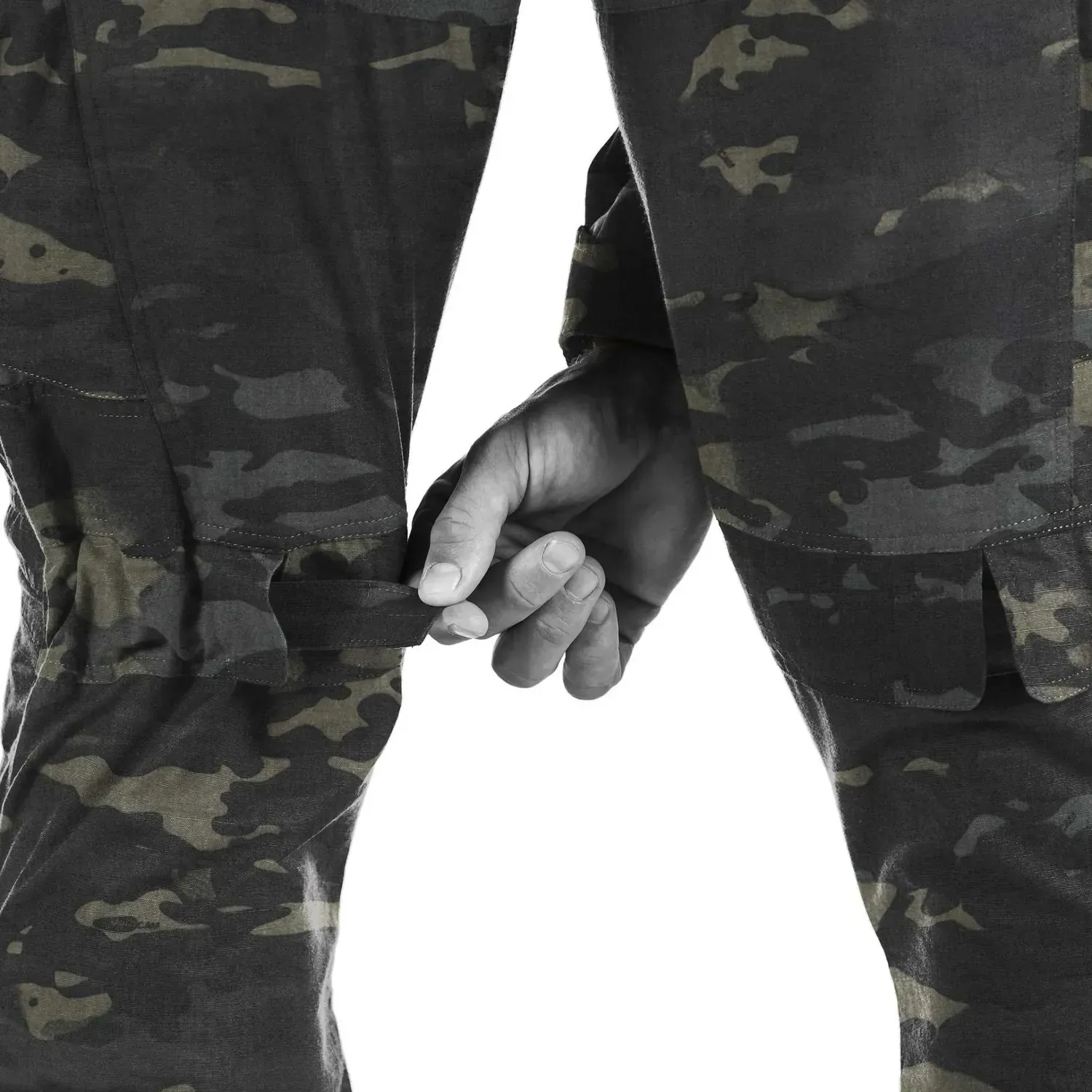 UF PRO Striker-ULT Multicam BLK